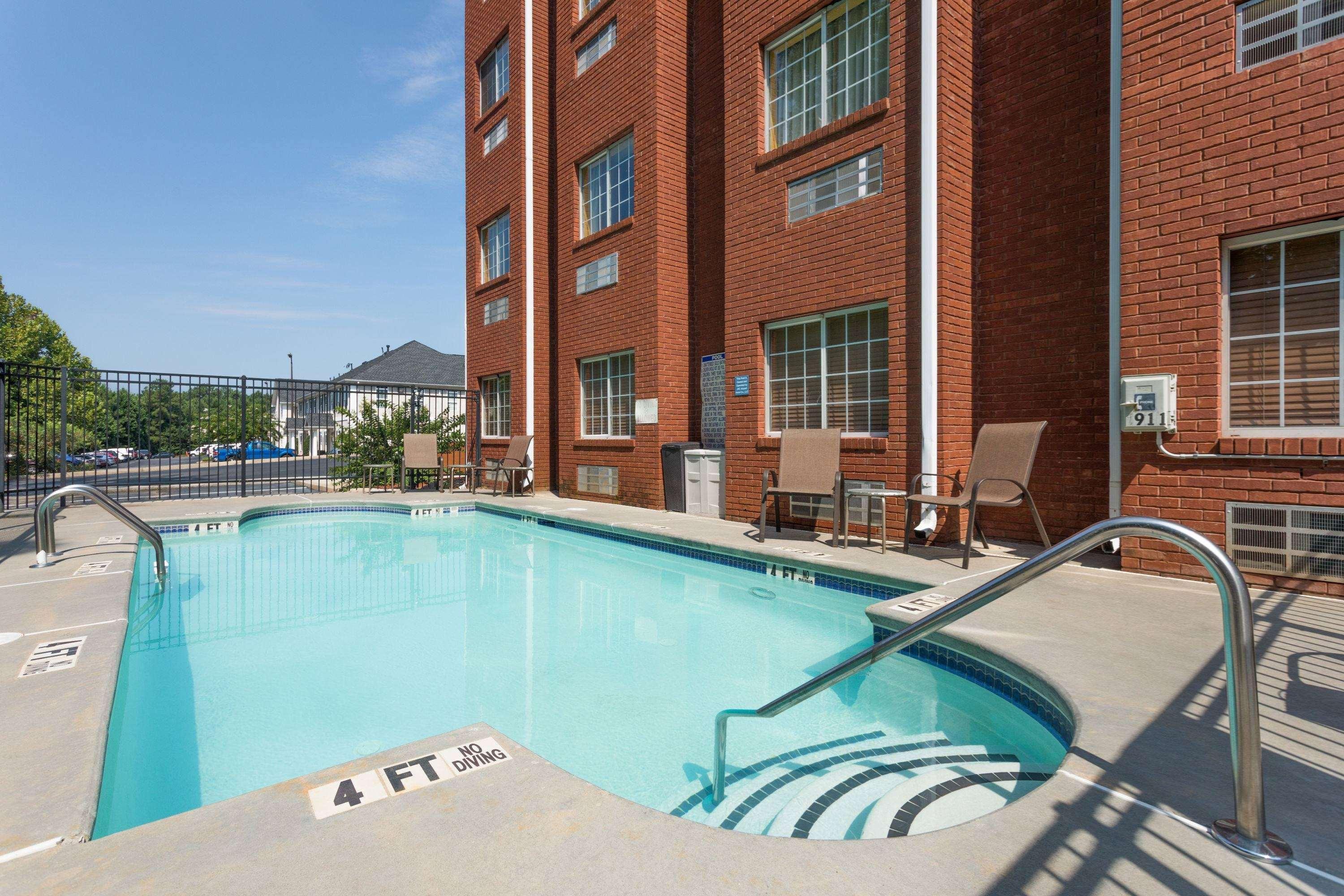 Microtel Inn & Suites By Wyndham Stockbridge/Atlanta I-75 Exterior photo